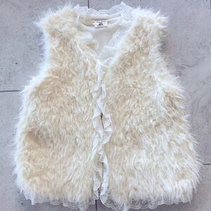 M.L. Kids Ruffles fur & Lace Vest